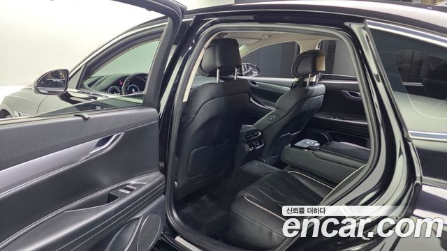 Genesis G80 2022 — photo 16