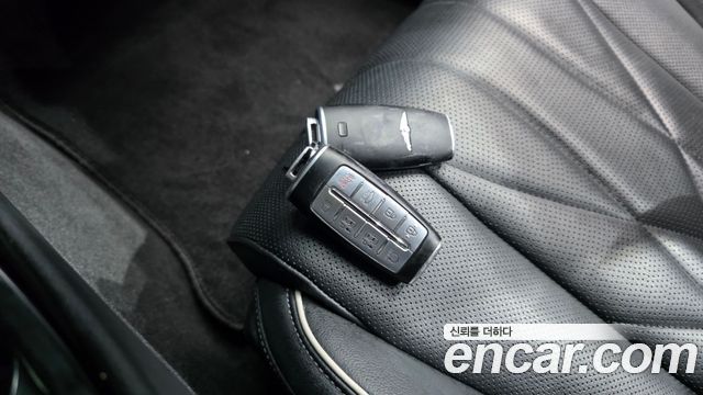 Genesis G80 2022 — photo 37