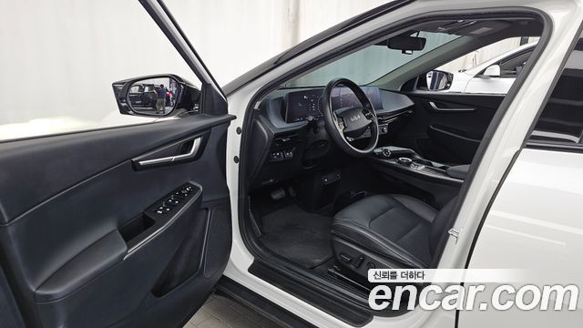 Kia EV6 2024 — photo 10