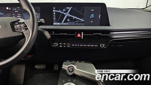 Kia EV6 2024 — photo 16