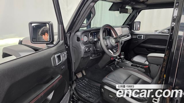 Jeep Wrangler 2024 — photo 13