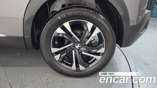 Peugeot 2008 2021 — photo 7