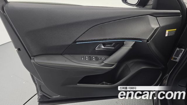 Peugeot 2008 2021 — photo 14