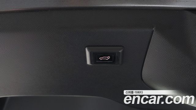 Peugeot 2008 2021 — photo 31