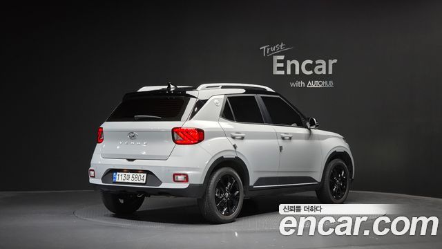 Hyundai Venue 2023 — photo 2