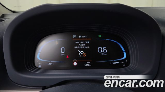 Hyundai Venue 2023 — photo 11