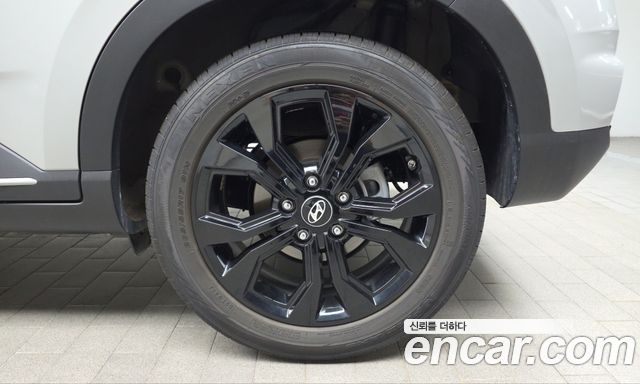 Hyundai Venue 2023 — photo 7