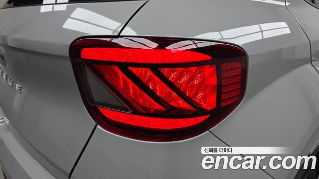Hyundai Venue 2023 — photo 9