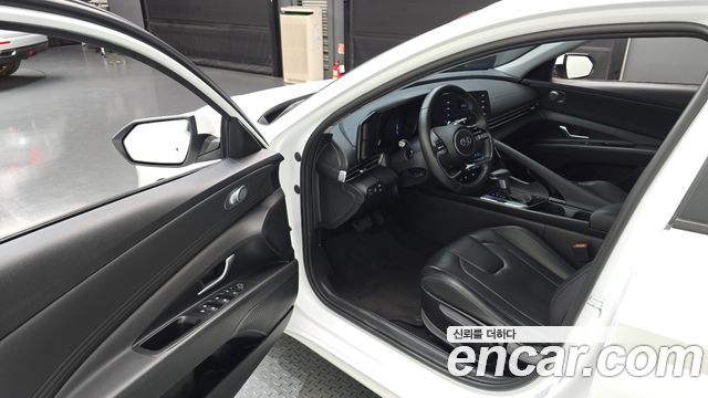 Hyundai AVANTE 2023 — photo 10