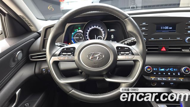 Hyundai AVANTE 2023 — photo 13