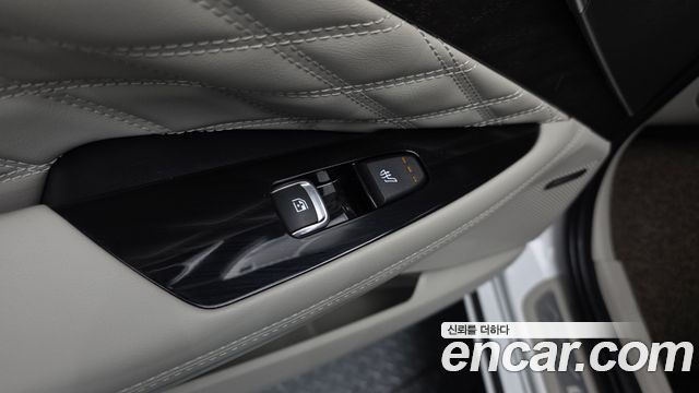 Kia K8 2023 — photo 18