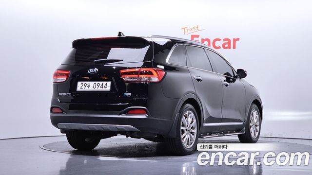 Kia Sorento 2016 — photo 2