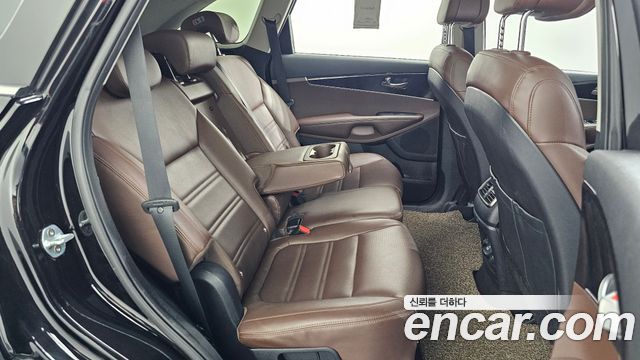 Kia Sorento 2016 — photo 18