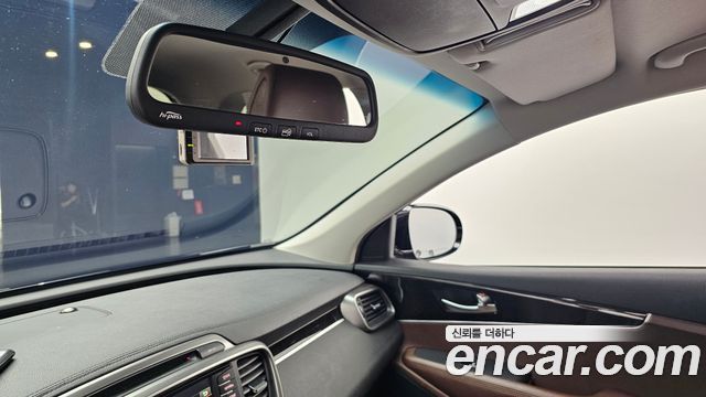 Kia Sorento 2016 — photo 25