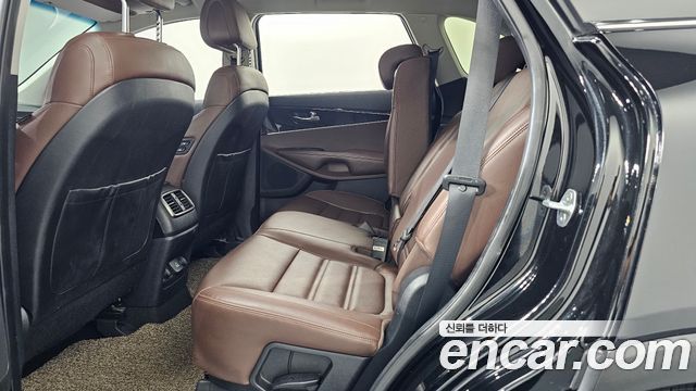 Kia Sorento 2016 — photo 16