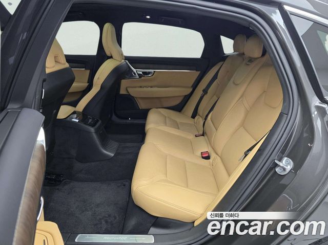 Volvo S90 2023 — photo 13