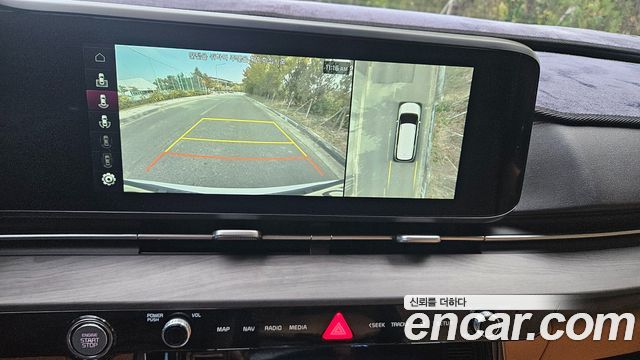 Kia Canival 2023 — photo 8