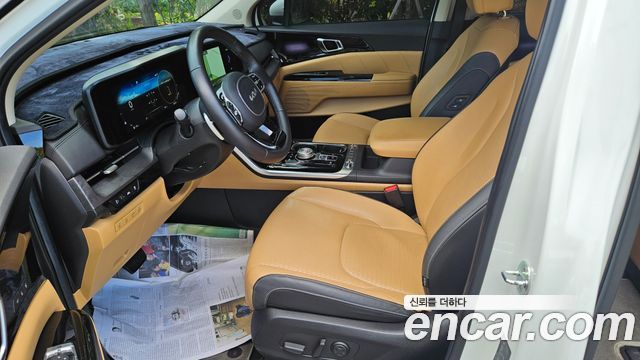 Kia Canival 2023 — photo 11