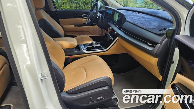 Kia Canival 2023 — photo 14