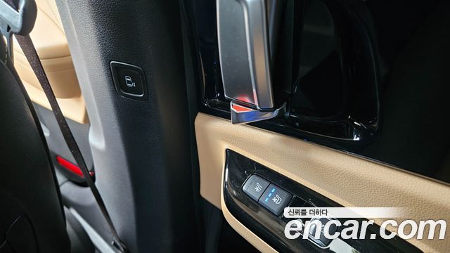 Kia Canival 2023 — photo 18