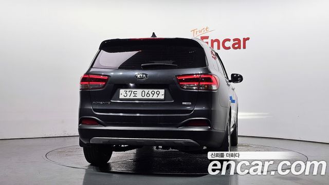 Kia Sorento 2016 — photo 4