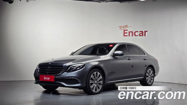 Mercedes-Benz E-Class 2017 — photo 1