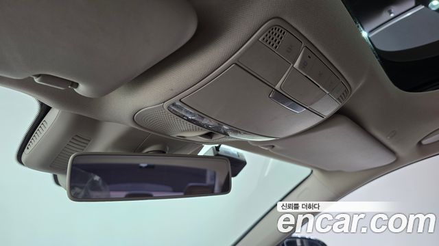 Mercedes-Benz E-Class 2017 — photo 19