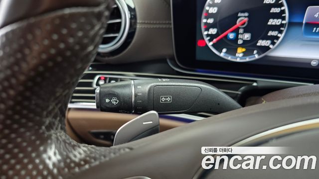 Mercedes-Benz E-Class 2017 — photo 20