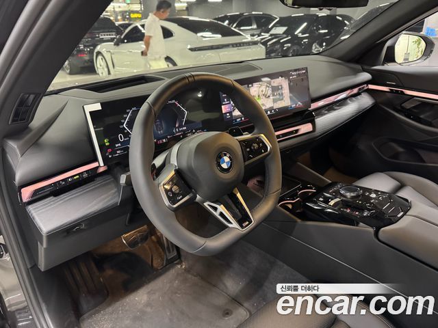 BMW 5-Series 2026 — photo 4