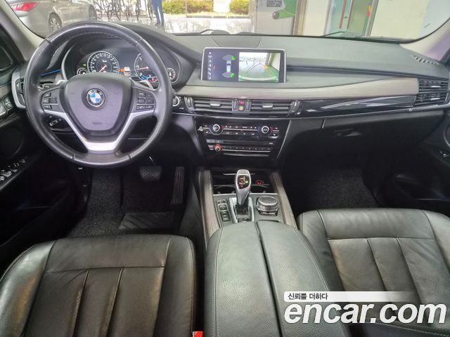 BMW X5 2017 — photo 11