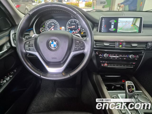 BMW X5 2017 — photo 12