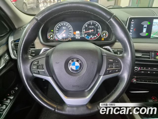 BMW X5 2017 — photo 13