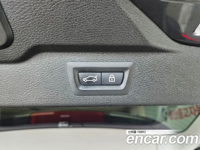 BMW X5 2017 — photo 16