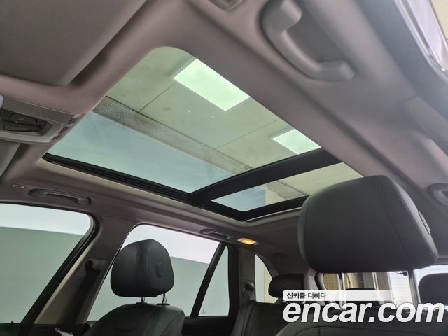 BMW X5 2017 — photo 17