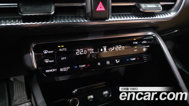 Kia K5 2022 — photo 23