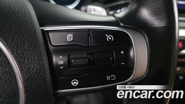 Kia K5 2022 — photo 24
