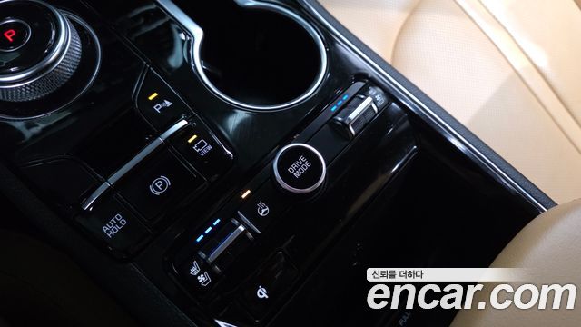 Kia K5 2022 — photo 25
