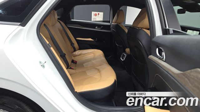 Kia K5 2022 — photo 16