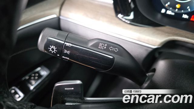 Kia K5 2022 — photo 30