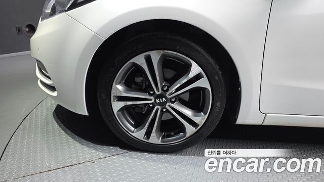Kia K3 2014 — photo 5