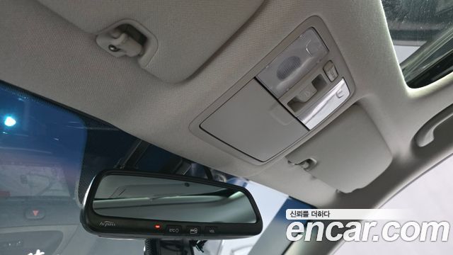 Kia K3 2014 — photo 17
