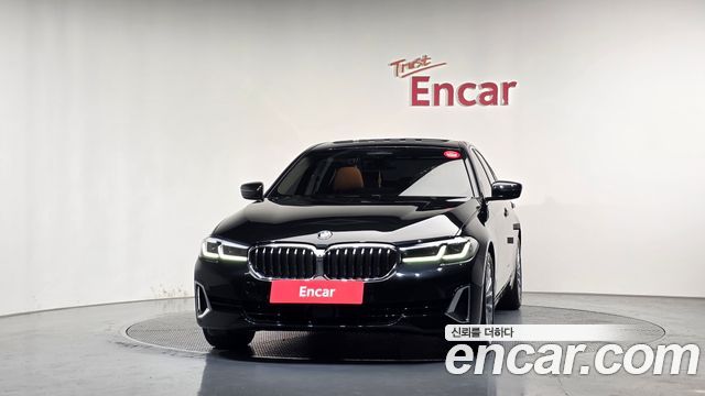 BMW 5-Series 2023 — photo 3