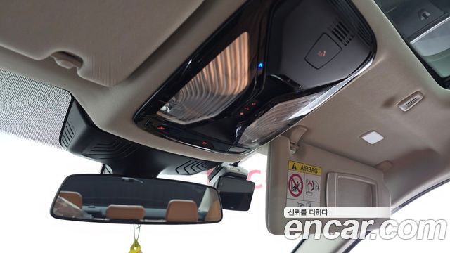 BMW 5-Series 2023 — photo 26