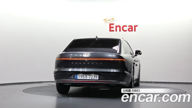 Hyundai Grandeur 2023 — photo 4