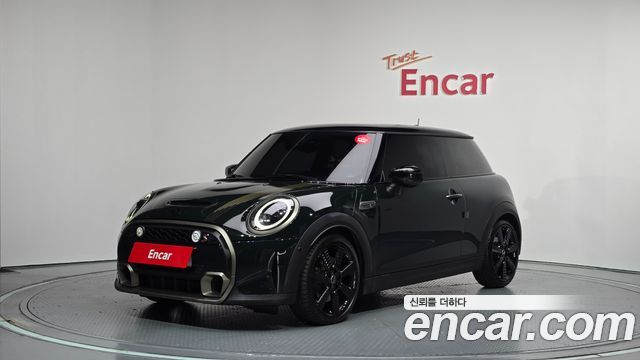 Mini Cooper 2023 — photo 1