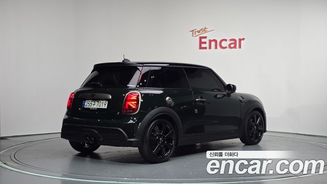 Mini Cooper 2023 — photo 2