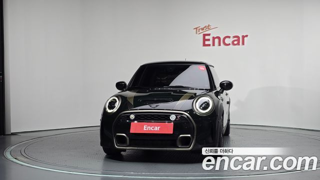 Mini Cooper 2023 — photo 3