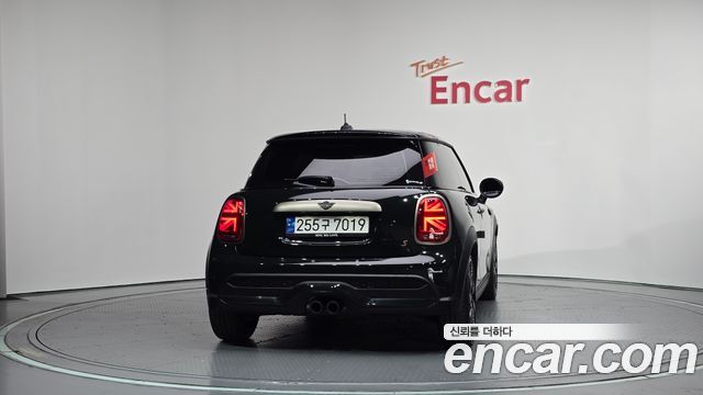 Mini Cooper 2023 — photo 4