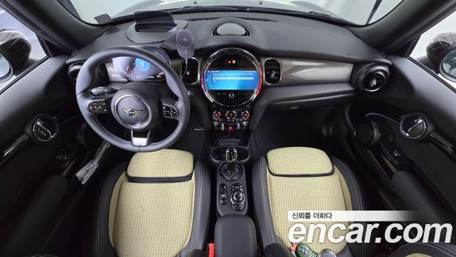 Mini Cooper 2023 — photo 10