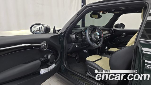 Mini Cooper 2023 — photo 13